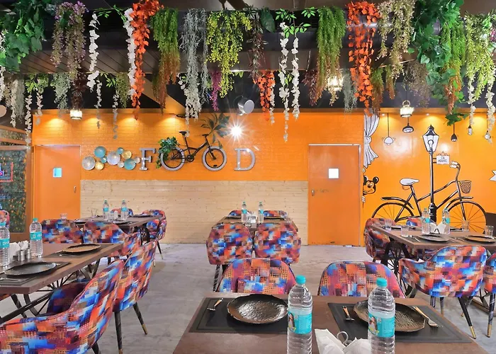 Hotel Hari Piorko Grand - 2 Min From New Delhi Railway Station