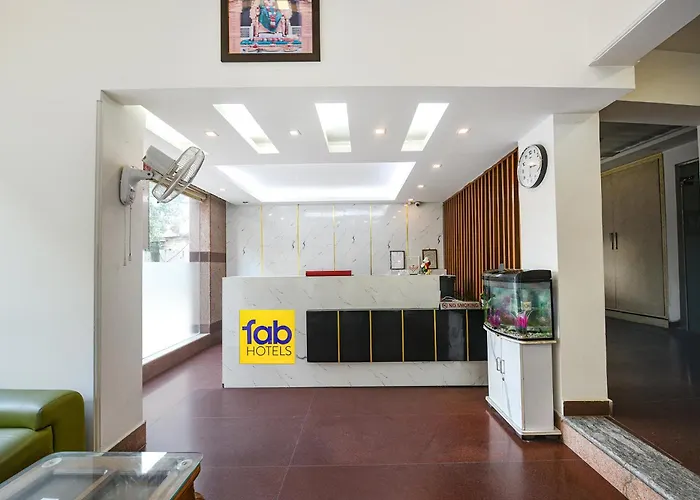 Fabhotel The Grand Ambrosia