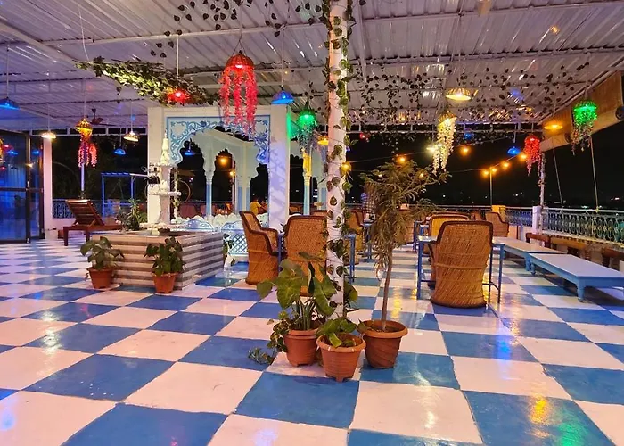 Hotel Bharatpur Palace