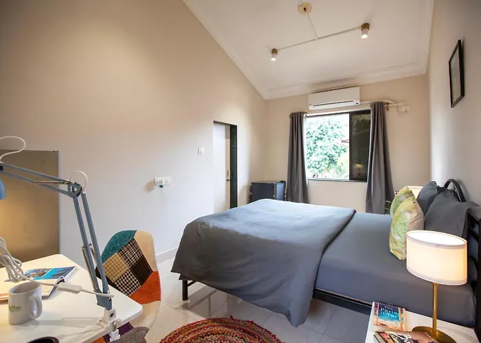 Nomadgao Vila Nova - Social Hotel With Coworking, Fast Wifi, And Goan Charm