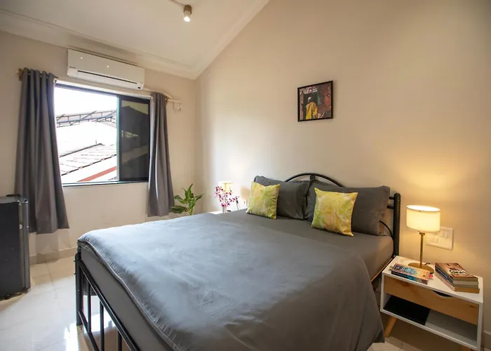 Nomadgao Vila Nova - Social Hotel With Coworking, Fast Wifi, And Goan Charm