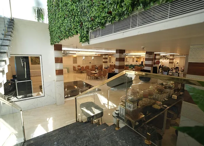 The Grand Oasis Hotel & Resort I Near India Expo Mart