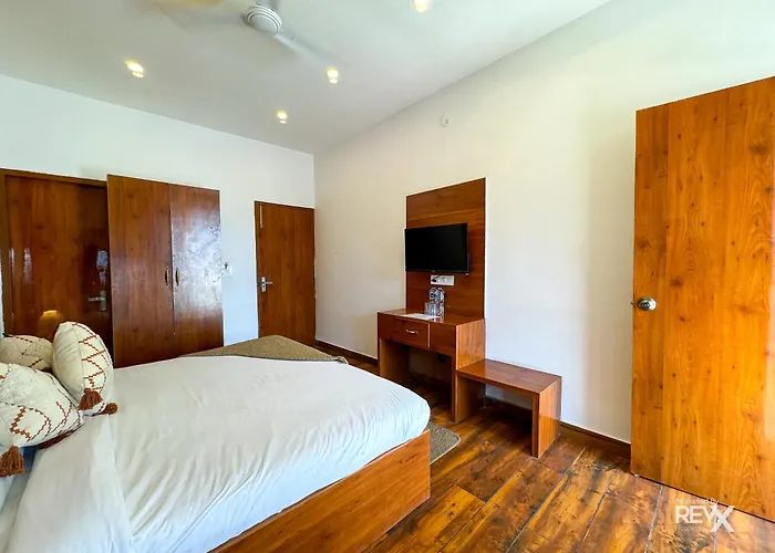 Hotel Wraveler Inn Mussoorie
