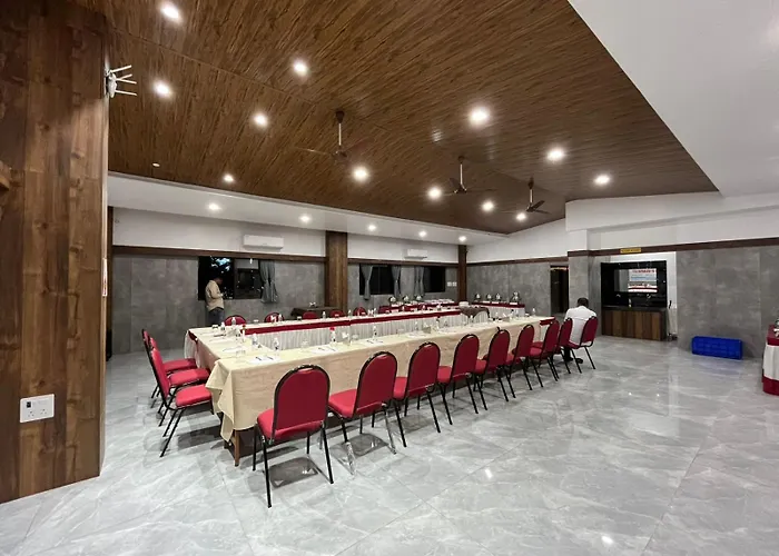 Hotel Opal