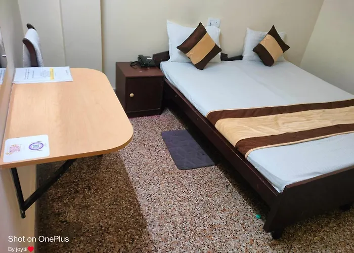 Hotel Embassy
