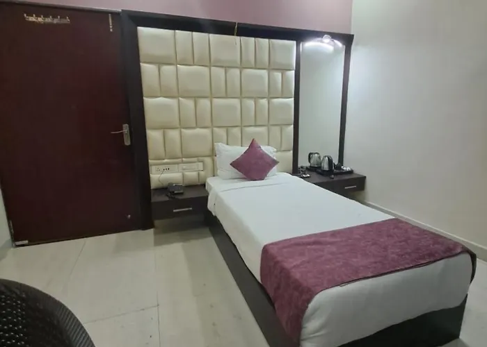 Bajaj'S Karwan Inn