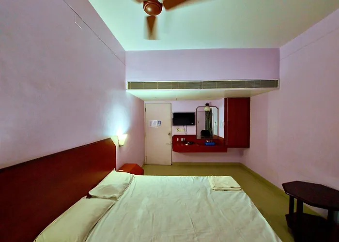 Hotel Blue Residency