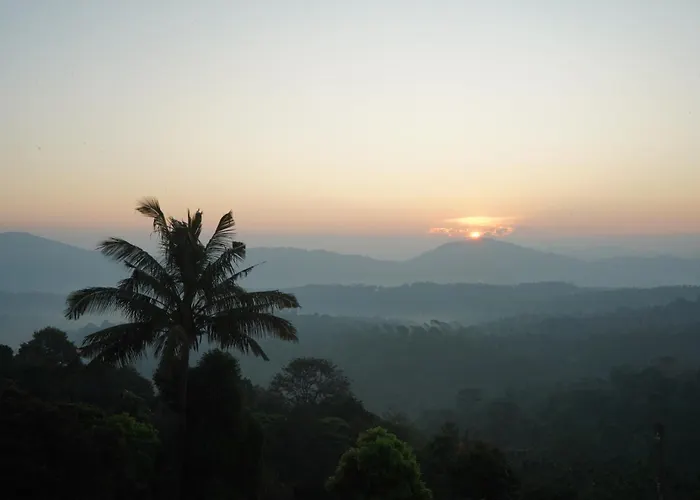 Serene Valley Koppa Hilltop Homestay