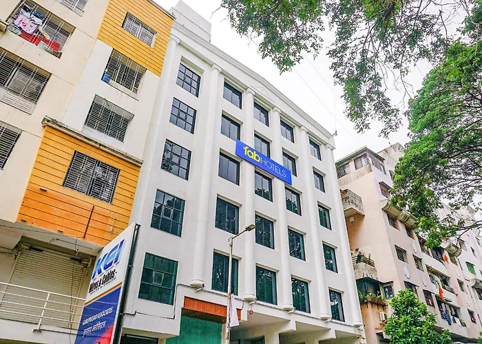 Fabhotel Royal Palace Inn - Lal Mahal