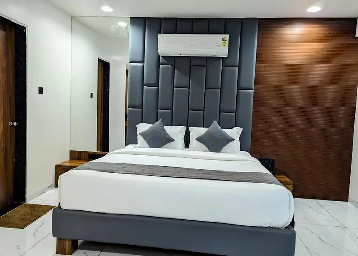 Hotel Majestic By Nxtjen Hospitality