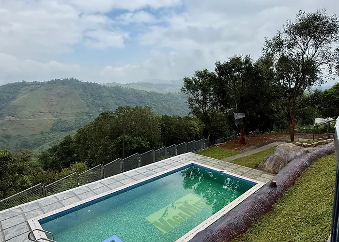 Vagamist Pool Resorts