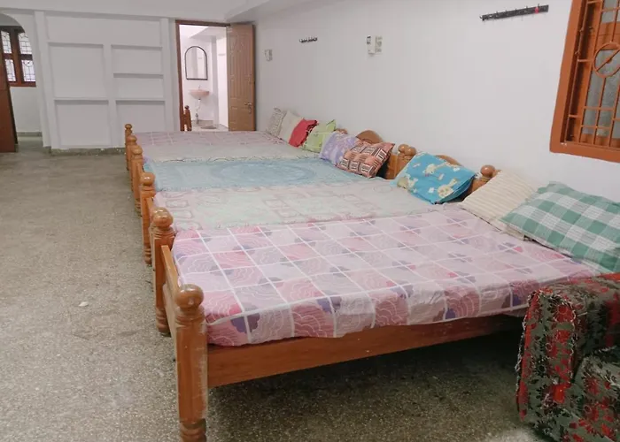 Raja Villa Courtallam