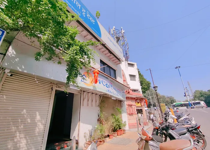 Malhar Guest House
