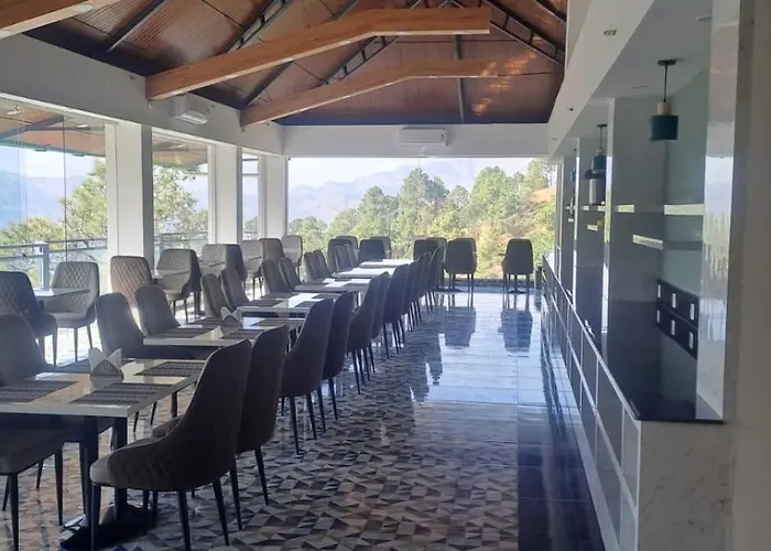 Namami Chail Resort & Spa