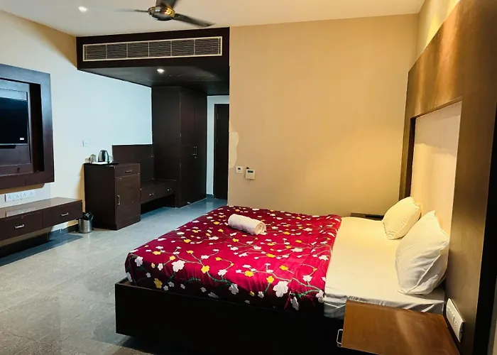 The Pearl Hotel Sirsa