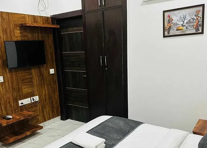 Hotel O Vikrant Residency