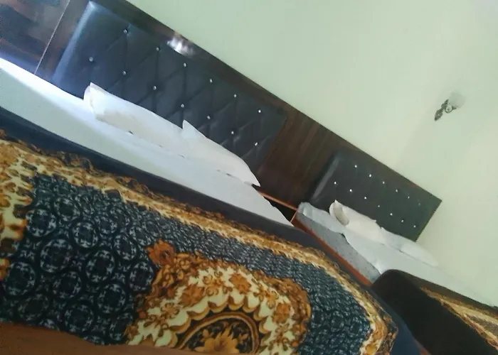 Hotel Av Priya