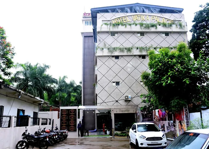 Hotel Vatika Palace New