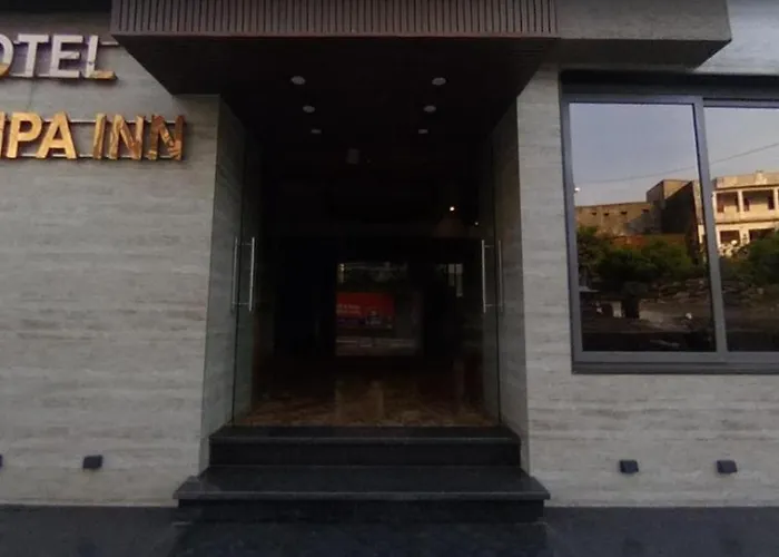 Hotel Pushpa Inn