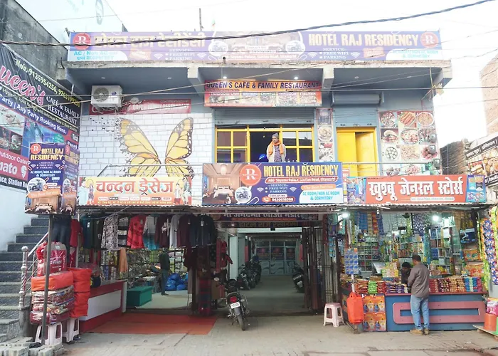 Hotel Raj Residency