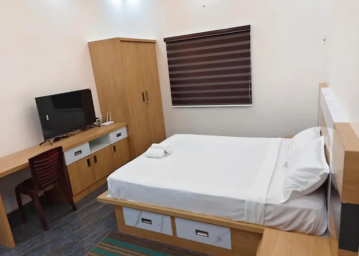 Sg Mahal & Rooms
