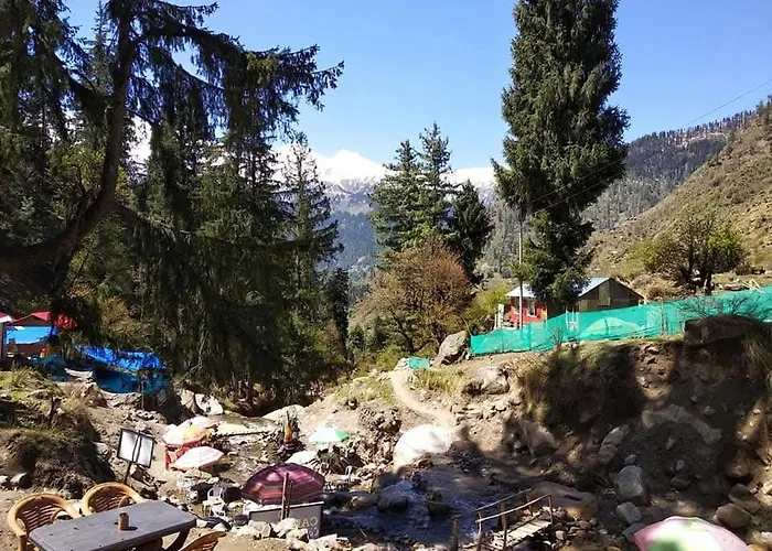 Cafe Vee Camping Point Tosh Waterfall