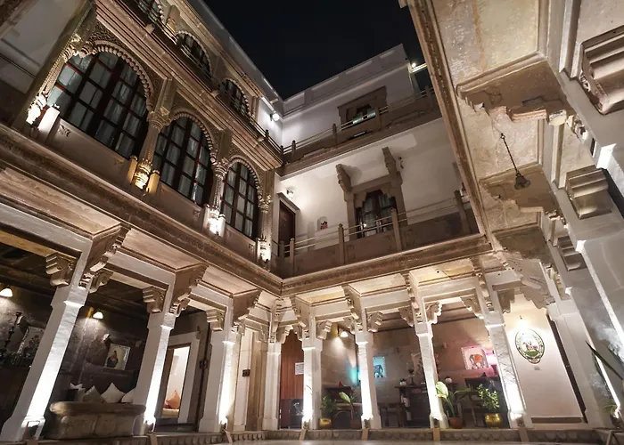 Guleria Kothi At Ganges Hotel Varanasi