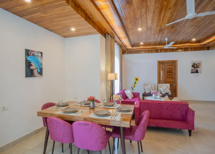 Perfectstayz Paradise Near Bhatta Falls