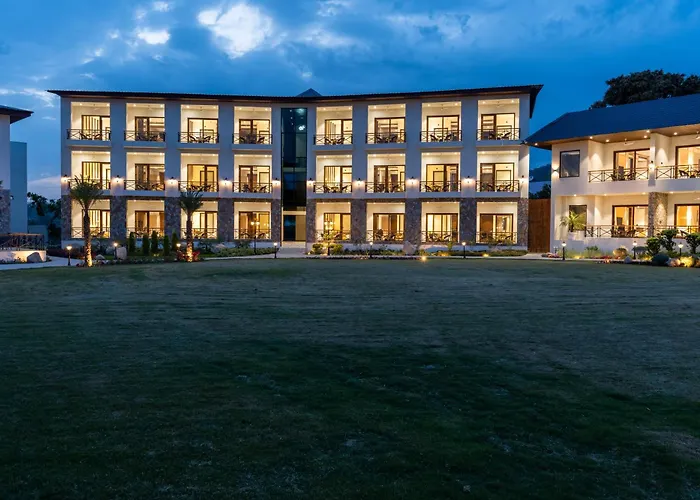 Shervani Pebbles&Pines Resort&Spa, Corbett