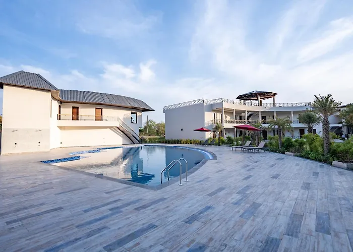 Shervani Pebbles&Pines Resort&Spa, Corbett