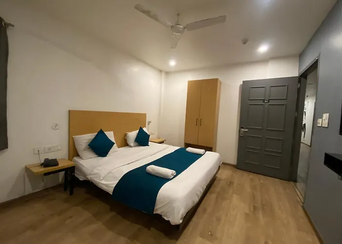 Hotel White Saffron Pitampura Near Kohat Enclave Metro Station