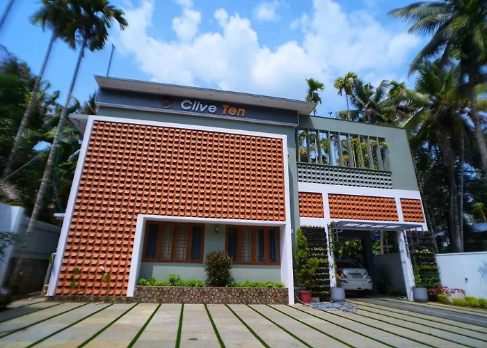 Clive Ten Resorts Athirappilly,10 Minutes Drive From Athirappilly Waterfall