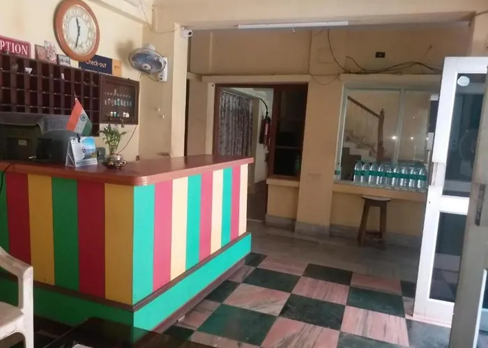Golden Palace Lodge