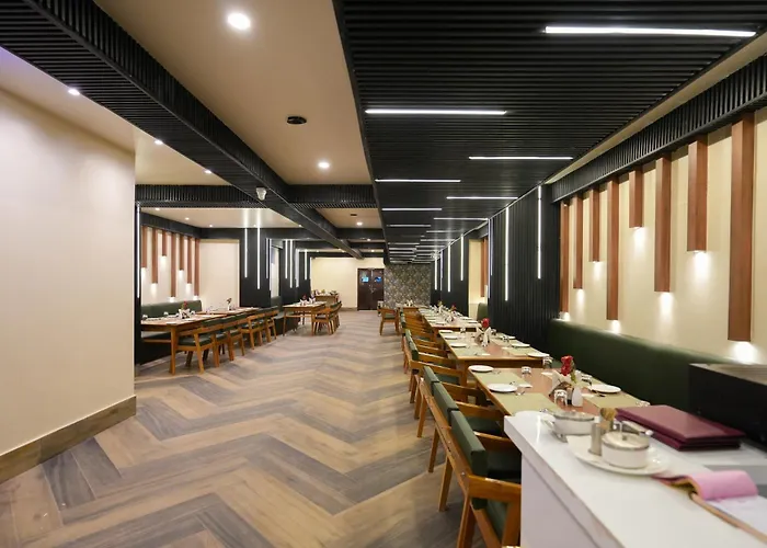 Hotel Pavitra