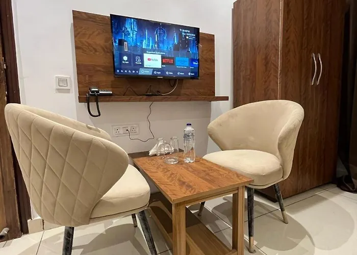Hotel Platinum Inn