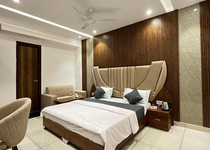 Hotel Platinum Inn