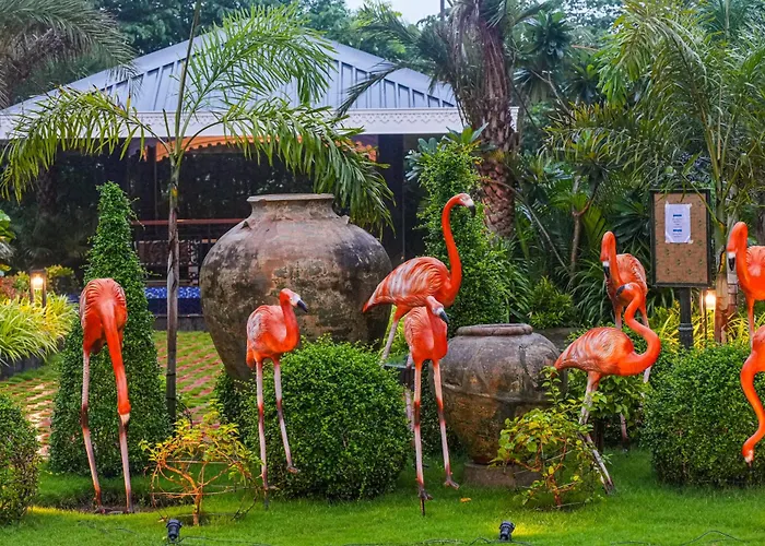 Mayfair Oasis Resort & Convention