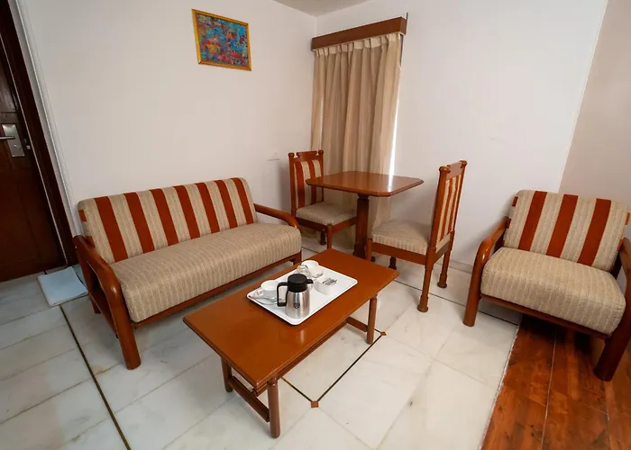 Hotel Pravasa Stay