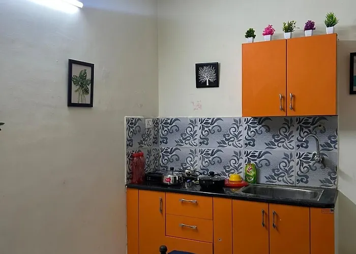 Compact One Room Flat In Whitefield - Mini, Basic