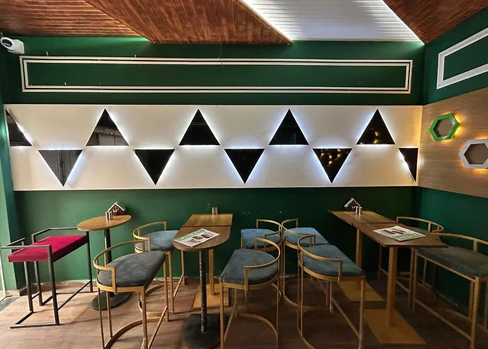 India Hotel And Restaurant