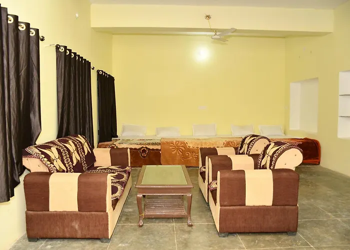 Hotel Ajitgarh