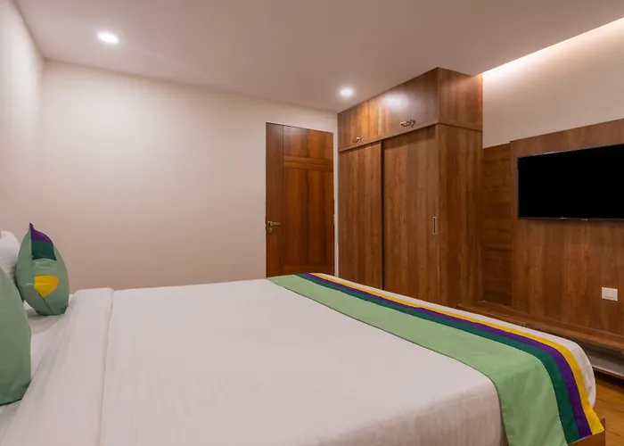 Treebo Purva Crest, Gachibowli Dlf