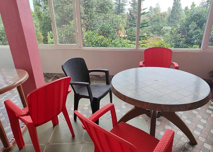 Sahyadri Lodge And Restaurant