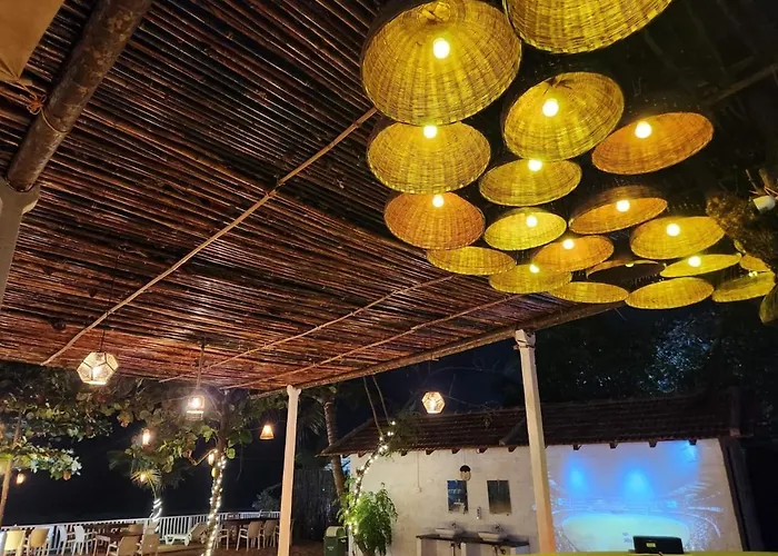 The Coco Leaf Cafe Hotel Gokarna 