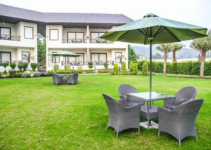 Shervani Pebbles & Pines Resort & Spa, Corbett