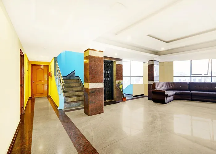 Hotel O Padmavathi Puram Near Railway Station
