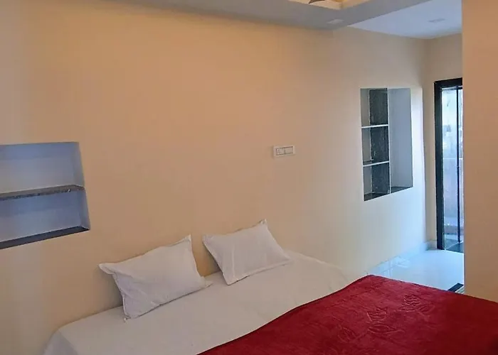 Alka Guest House
