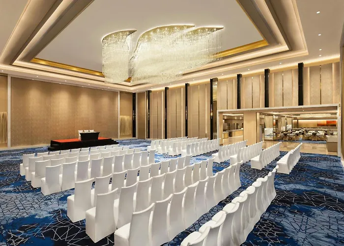 Courtyard By Marriott Bhopal Hotel
