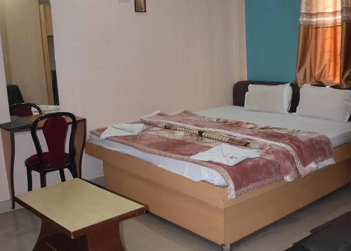 Starline Hotel