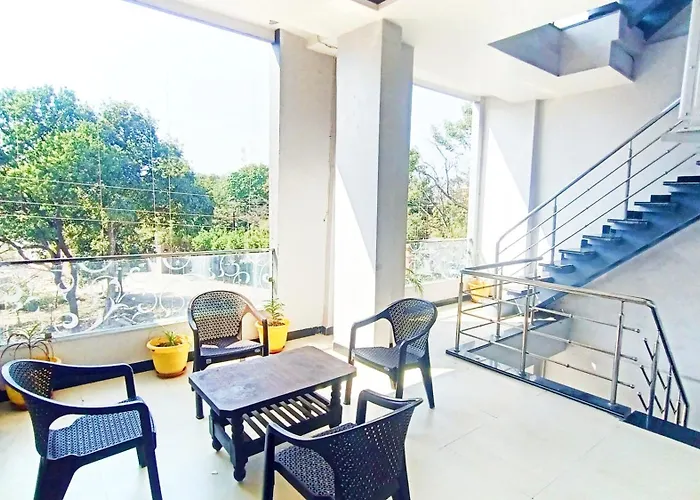 Hotel Raghavan In Front Of Railway Station Platform No 8